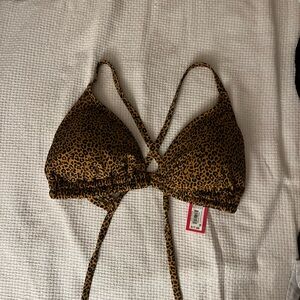 Target cheetah print bikini top, never worn, animal print, beach, vacation, pool